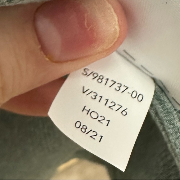 Athleta Women’s Sz XL Sea Moss Sage Green Uptempo Ribbed Henley Top Workout - Picture 8 of 8